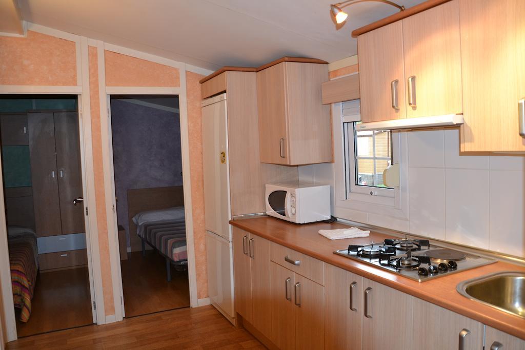 Camping Fuentes Blancas บูร์โกส ภายนอก รูปภาพ