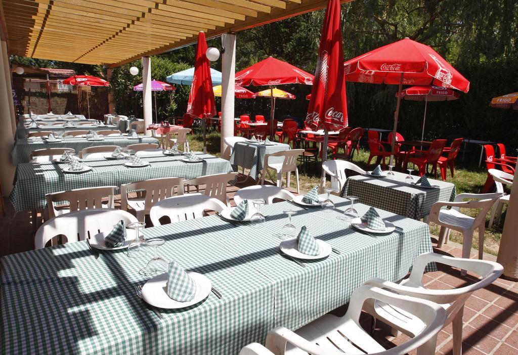 Camping Fuentes Blancas บูร์โกส ภายนอก รูปภาพ