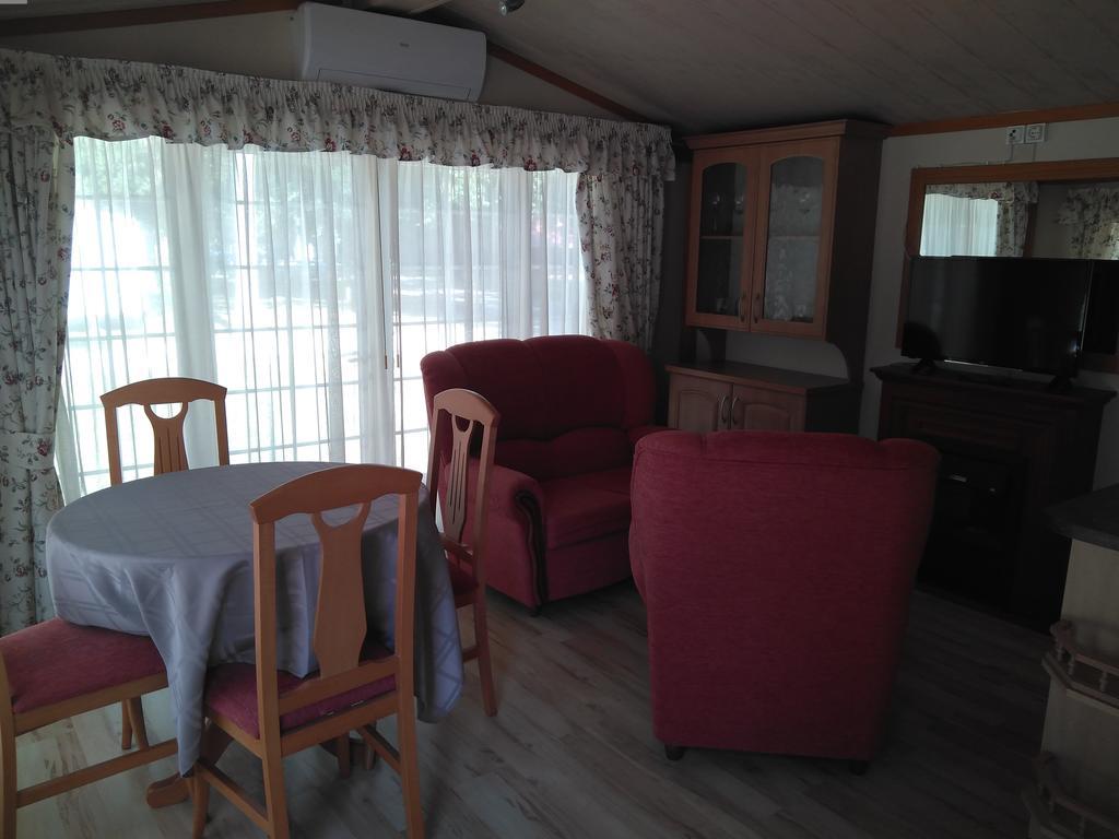 Camping Fuentes Blancas บูร์โกส ภายนอก รูปภาพ